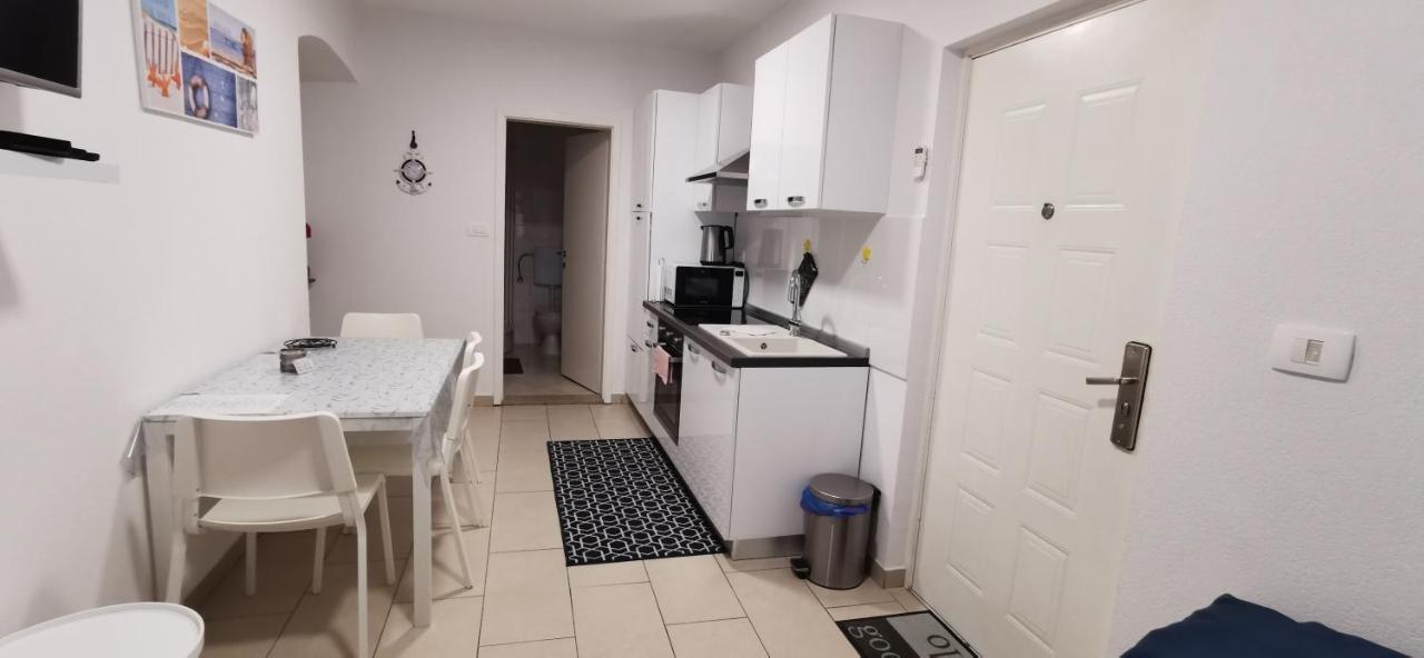 Apartment Tian Копер Екстер'єр фото